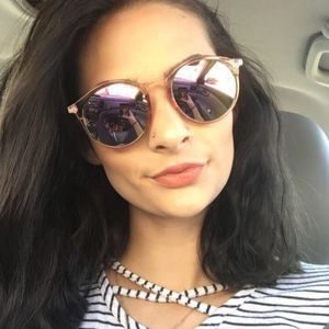 Meet your Posher, Hanah